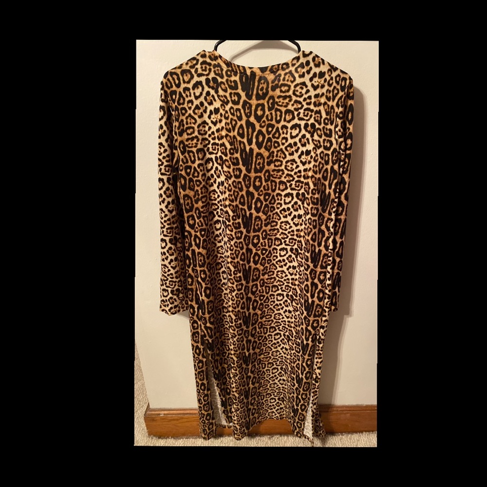 Leopard Duster/Cardigan - Picture 2 of 4